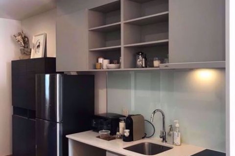 Condominio de 1 dormitorio en Bang Rak, Bangkok, Tailandia № 47660 - foto 3