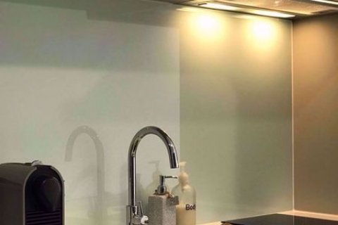 Condominio de 1 dormitorio en Bang Rak, Bangkok, Tailandia № 47660 - foto 4