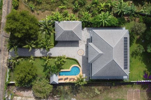 Casa de 5 dormitorios en San Sai, Tailandia № 152374 - foto 2