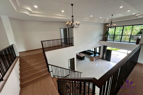 Casa de 5 dormitorios en San Sai, Tailandia № 152374 - foto 29