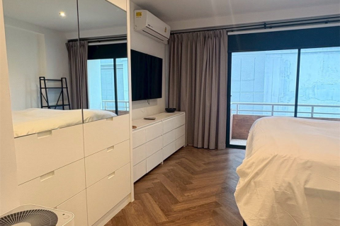 Condo in Bangkok, Thailand, 2 bedrooms  № 197402 - photo 7