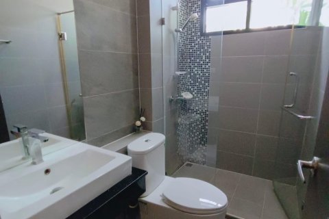 Casa de 3 dormitorios en Pattaya, Tailandia № 173460 - foto 19