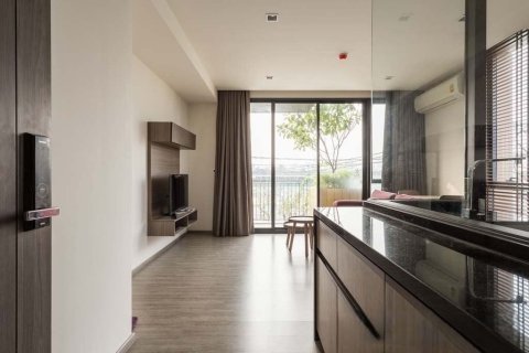 Estudio en el condominio en Watthana, Bangkok, Tailandia № 167726 - foto 4
