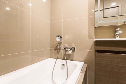 Estudio en el condominio en Watthana, Bangkok, Tailandia № 167726 - foto 9