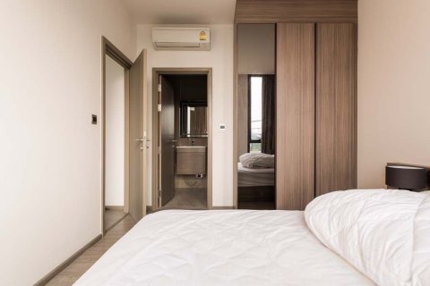 Estudio en el condominio en Watthana, Bangkok, Tailandia № 167726 - foto 7