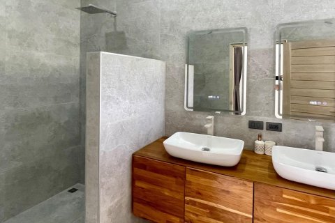 Villa in Ko Samui, Thailand 4 bedrooms № 167729 - photo 19