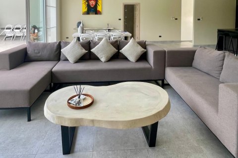 Villa in Ko Samui, Thailand 4 bedrooms № 167729 - photo 7