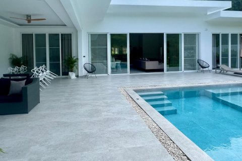 Villa in Ko Samui, Thailand 4 bedrooms № 167729 - photo 10