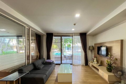 Condominio de 2 dormitorios en Cha-am, Tailandia № 162320 - foto 2