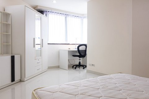 Condominio de 3 dormitorios en Bangkok, Tailandia № 65891 - foto 6