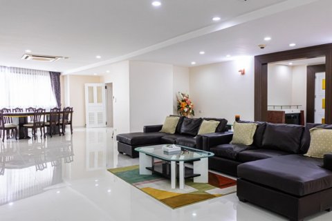 Condominio de 3 dormitorios en Bangkok, Tailandia № 65891 - foto 3