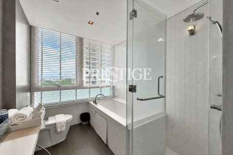 Condo in Pattaya, Thailand, 3 bedrooms № 197498 - photo 19