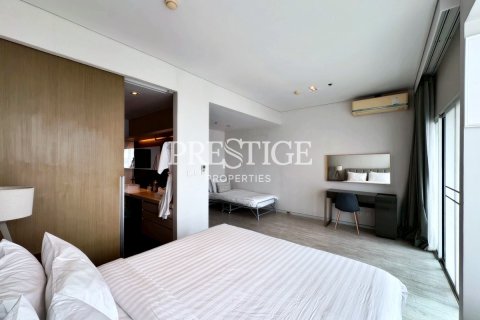 Condo in Pattaya, Thailand, 3 bedrooms № 197498 - photo 11