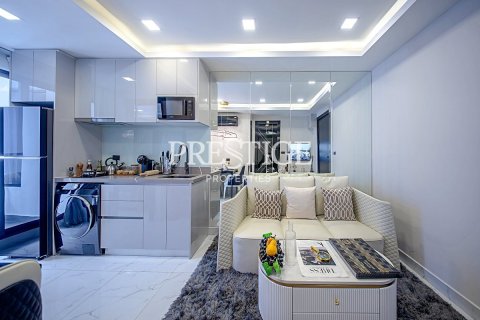 Condominio de 1 dormitorio en Pattaya, Tailandia № 197500 - foto 2