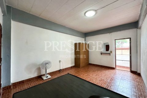 Propriété commerciale à Pattaya, Thaïlande 600 m2 № 220682 - photo 5