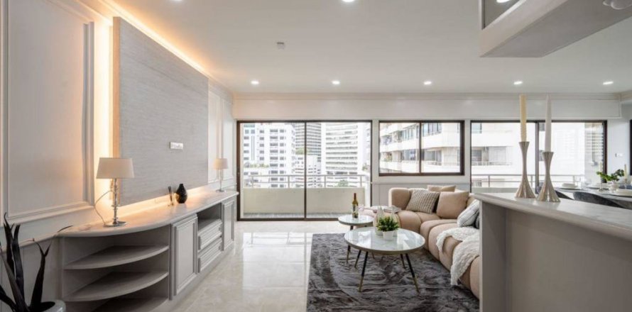 Condominio de 2 dormitorios en Khlong Toei, Bangkok, Tailandia № 134697
