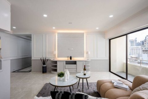 Condominio de 2 dormitorios en Khlong Toei, Bangkok, Tailandia № 134697 - foto 2