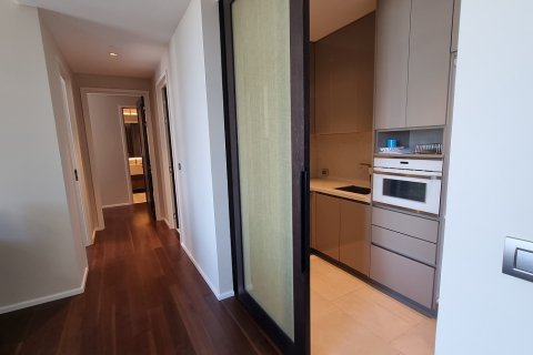 Condominio de 2 dormitorios en Watthana, Bangkok, Tailandia № 200632 - foto 15