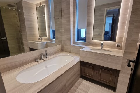 Condominio de 2 dormitorios en Watthana, Bangkok, Tailandia № 200632 - foto 19