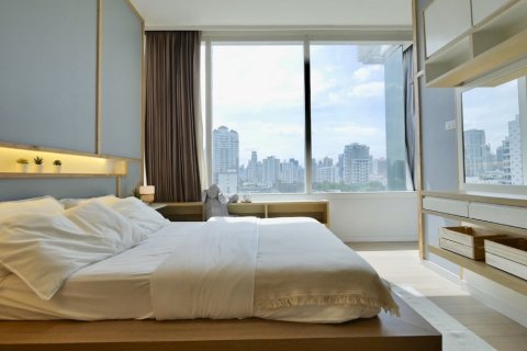 Condominio de 1 dormitorio en Watthana, Bangkok, Tailandia № 200636 - foto 4