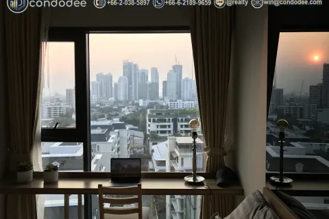Estudio en el condominio en Watthana, Bangkok, Tailandia № 200631 - foto 10