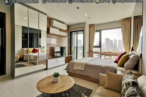 Estudio en el condominio en Watthana, Bangkok, Tailandia № 200631 - foto 9
