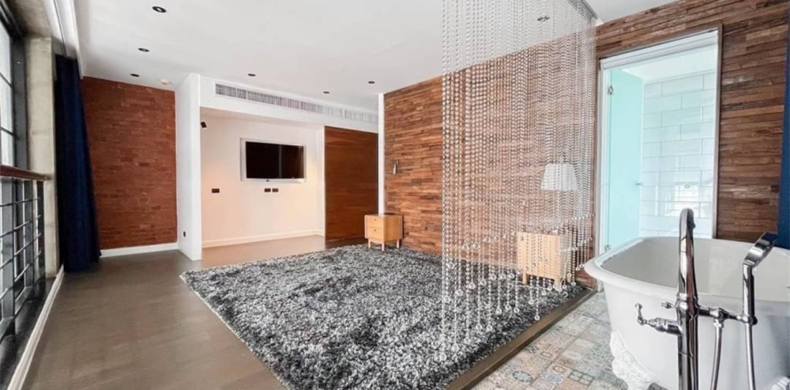 Condominio de 4 dormitorios en Bangkok, Tailandia № 186510