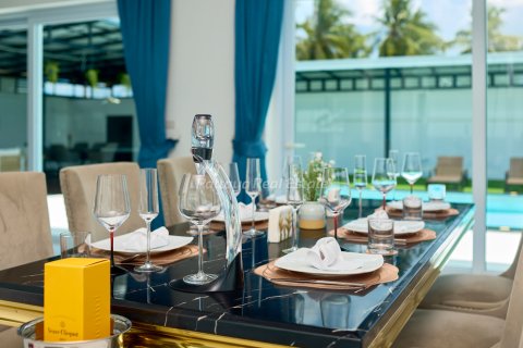 Casa de 3 dormitorios en Pattaya, Tailandia № 178979 - foto 6