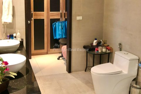Condominio de 2 dormitorios en Pattaya, Tailandia № 178982 - foto 14