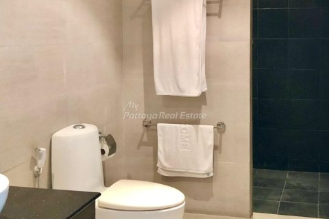 Condominio de 2 dormitorios en Pattaya, Tailandia № 178982 - foto 15