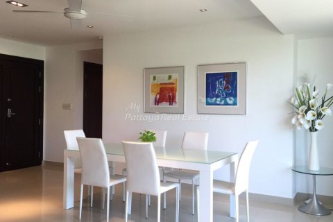 Condominio de 2 dormitorios en Pattaya, Tailandia № 178982 - foto 2