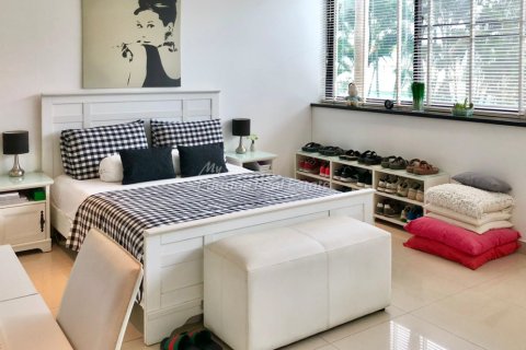 Condominio de 2 dormitorios en Pattaya, Tailandia № 178982 - foto 9