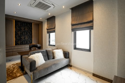 Casa de 4 dormitorios en Bang Lamung, Tailandia № 178981 - foto 16
