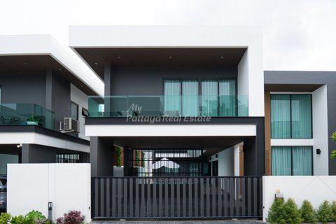 House in Bang Lamung, Thailand 4 bedrooms № 178981