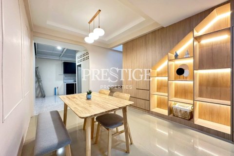 Casa de 2 dormitorios en Pattaya, Tailandia № 208971 - foto 5
