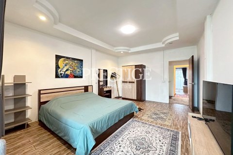 Casa de 2 dormitorios en Pattaya, Tailandia № 208974 - foto 12
