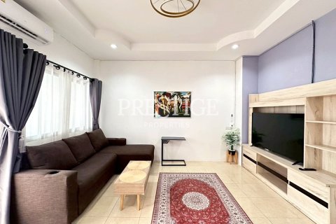 Casa de 2 dormitorios en Pattaya, Tailandia № 208974 - foto 3