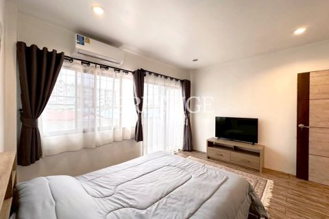 Casa de 2 dormitorios en Pattaya, Tailandia № 208974 - foto 18
