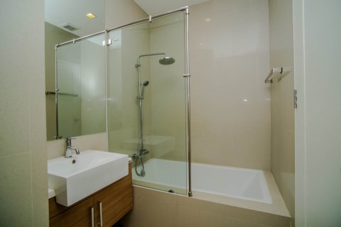 Condominio de 2 dormitorios en Bangkok, Tailandia № 66612 - foto 13