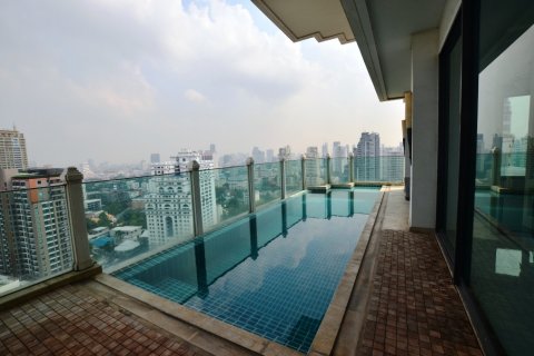 Condominio de 3 dormitorios en Bangkok, Tailandia № 66495 - foto 2
