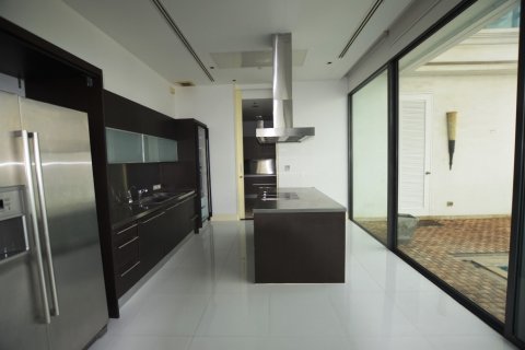 Condominio de 3 dormitorios en Bangkok, Tailandia № 66495 - foto 5
