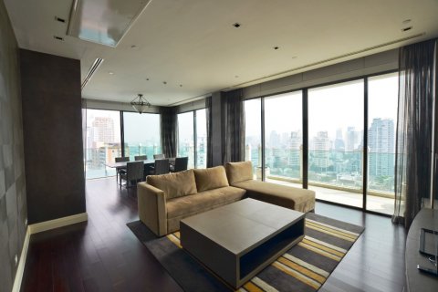 Condominio de 3 dormitorios en Bangkok, Tailandia № 66495 - foto 3