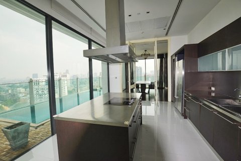 Condo in Bangkok, Thailand, 3 bedrooms № 66495