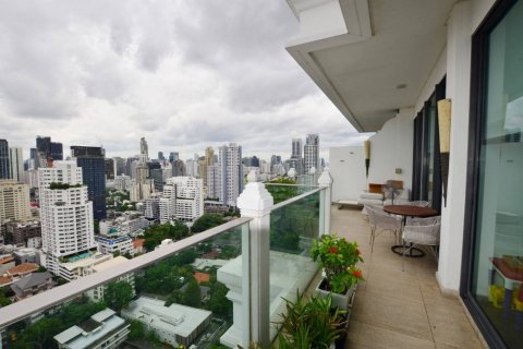 Condominio de 3 dormitorios en Bangkok, Tailandia № 66496 - foto 17