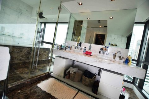 Condominio de 3 dormitorios en Bangkok, Tailandia № 66496 - foto 10