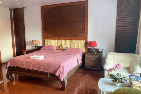 Casa de 7 dormitorios en Bangkok, Tailandia № 66492 - foto 12