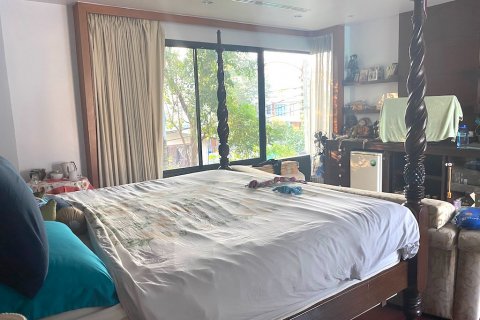 Casa de 7 dormitorios en Bangkok, Tailandia № 66492 - foto 14