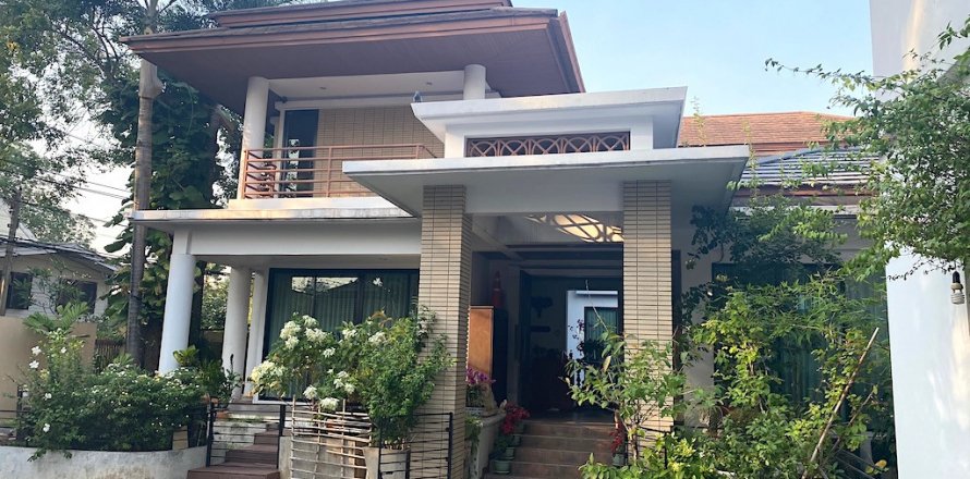 Casa de 7 dormitorios en Bangkok, Tailandia № 66492