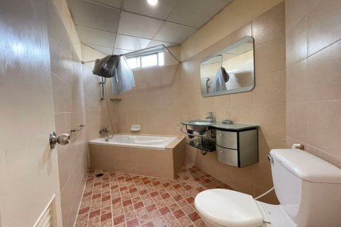 Condominio de 2 dormitorios en Ratchathewi, Bangkok, Tailandia № 47778 - foto 7