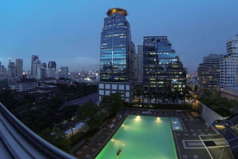 Condominio de 2 dormitorios en Watthana, Bangkok, Tailandia № 47776 - foto 15